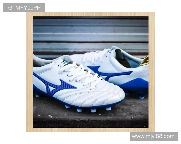 球星为何青睐特定品牌足球鞋解析与影响因素探讨 球星为何青睐特定品牌足球鞋解析与影响因素探讨