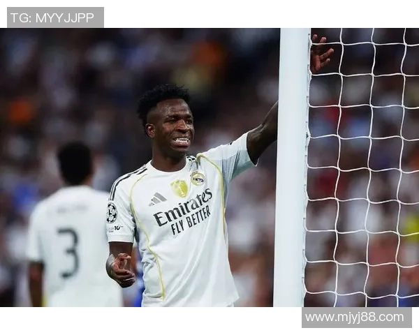 足球场上的幽默风云十大搞笑球星盘点笑料不断精彩纷呈 足球场上的幽默风云十大搞笑球星盘点笑料不断精彩纷呈