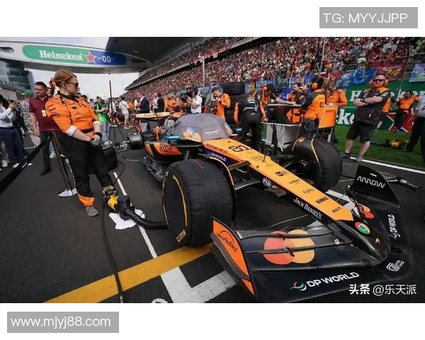 足球球星与F1车手同框合影 展现运动魅力与速度激情的完美碰撞 足球球星与F1车手同框合影 展现运动魅力与速度激情的完美碰撞