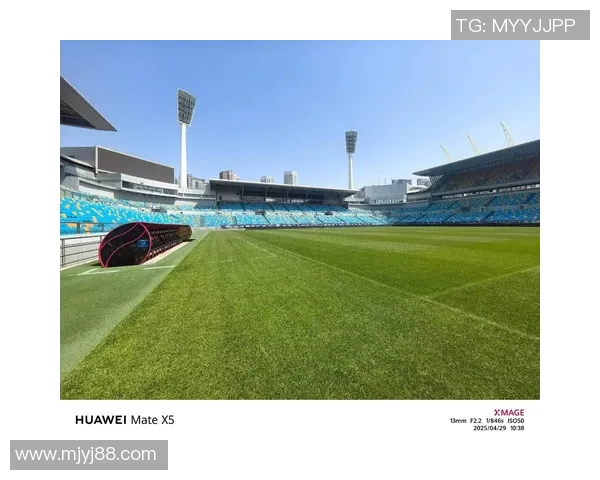 如何通过足球场布局精准识别不同球星的场上位置与角色