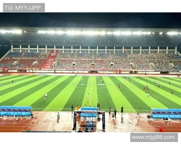 从公园晨跑到绿茵场 他因一次偶然被足球星探发掘成新星